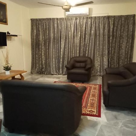 Aiman Homestay Port Dickson Ngoại thất bức ảnh