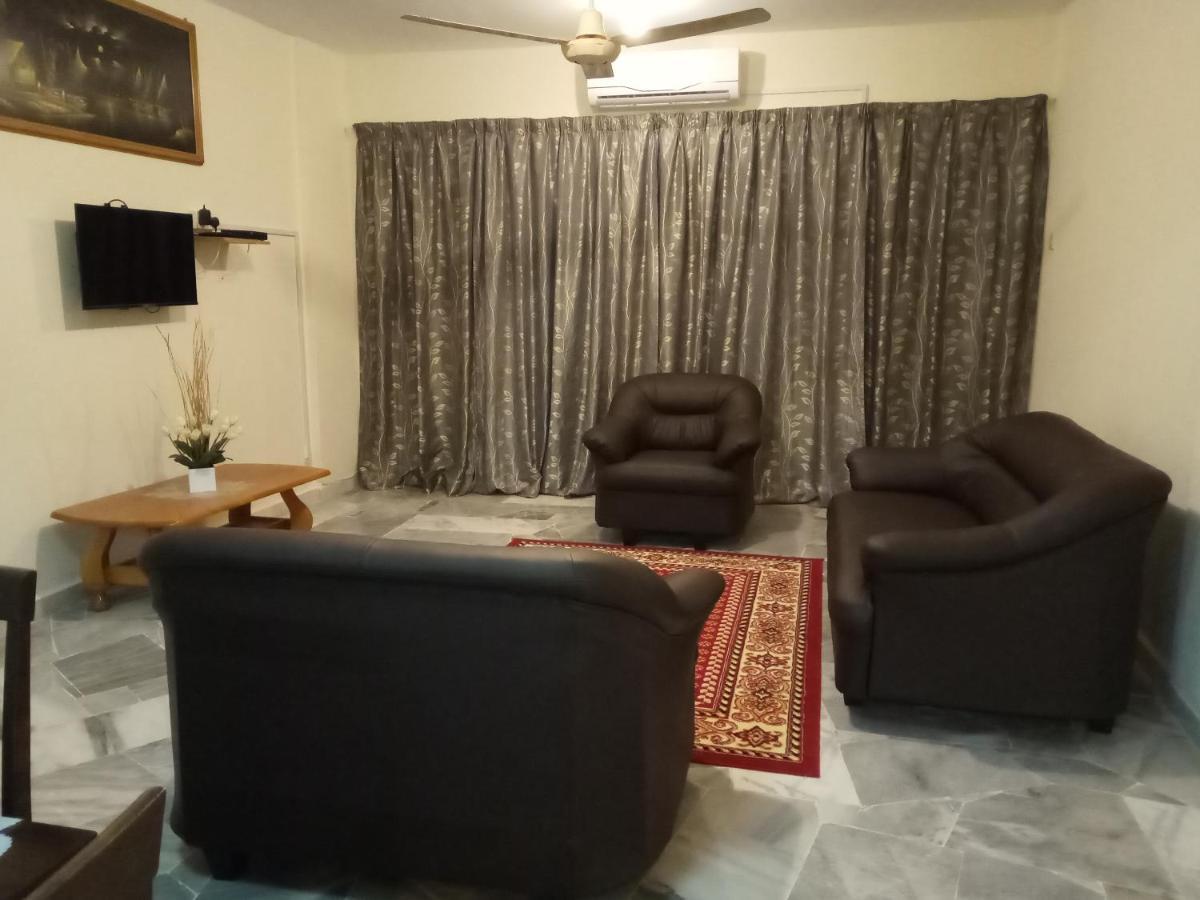 Aiman Homestay Port Dickson Ngoại thất bức ảnh