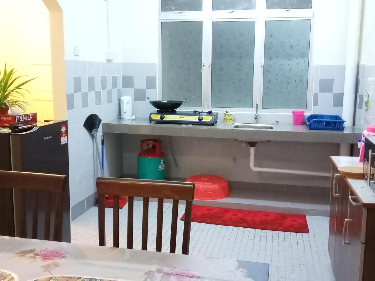 Aiman Homestay Port Dickson Ngoại thất bức ảnh