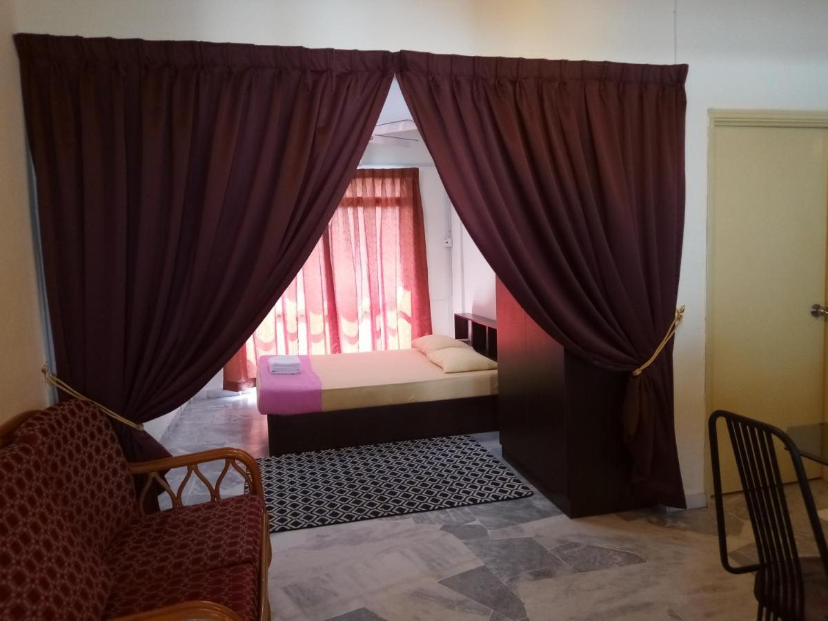 Aiman Homestay Port Dickson Ngoại thất bức ảnh