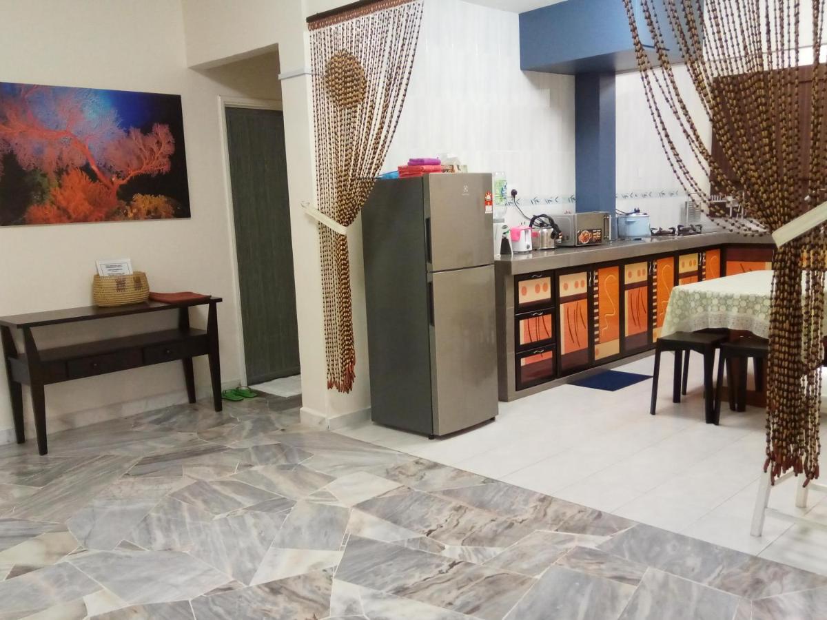 Aiman Homestay Port Dickson Ngoại thất bức ảnh