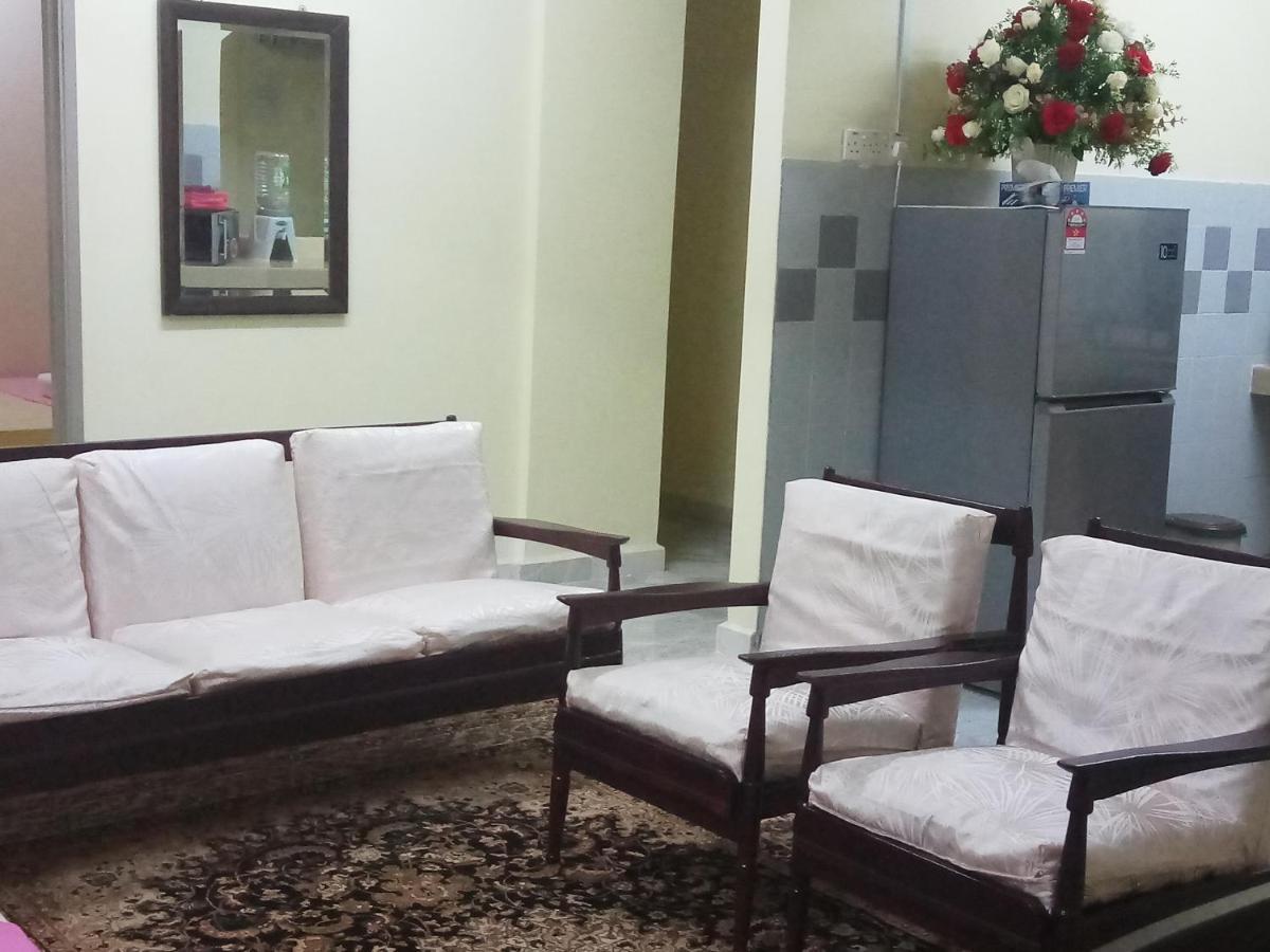 Aiman Homestay Port Dickson Ngoại thất bức ảnh